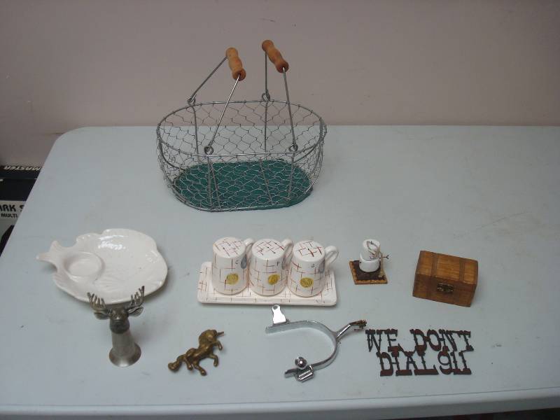 lot 81 image: Wire Basket With Some Decor Items