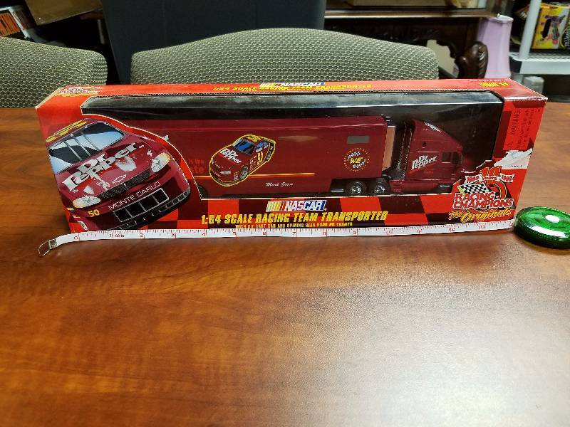 lot 7 image: Nascar Racing Champions The Originals