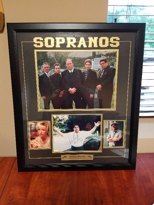lot 17 image: Vincent Pastore Sopranos Cast Member autograph