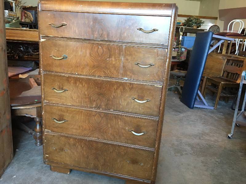 Waterfall Dresser