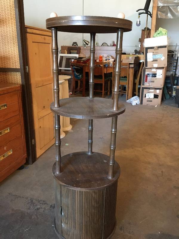 Round Accent Stand