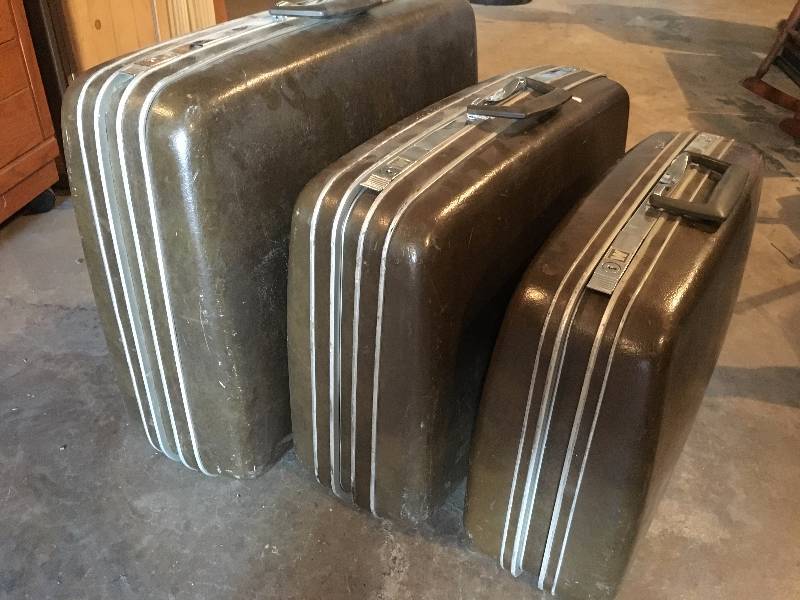 Samsonite Three Piece Luggage Set