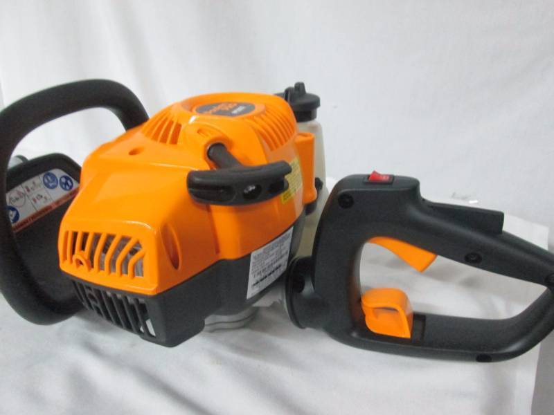 Poulan Pro 22 Gas Hedge Trimmer