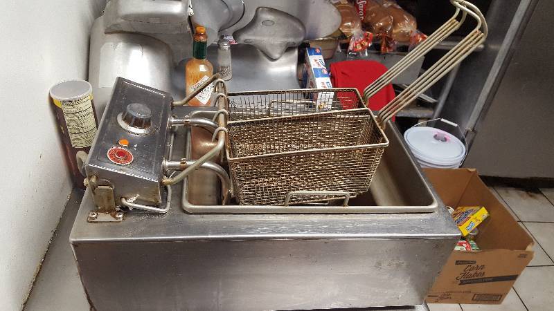 Wells Countertop Electric Fryer