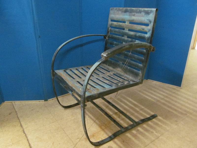 vintage metal lawn chair