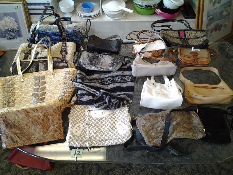 16 Purse (Neutral)