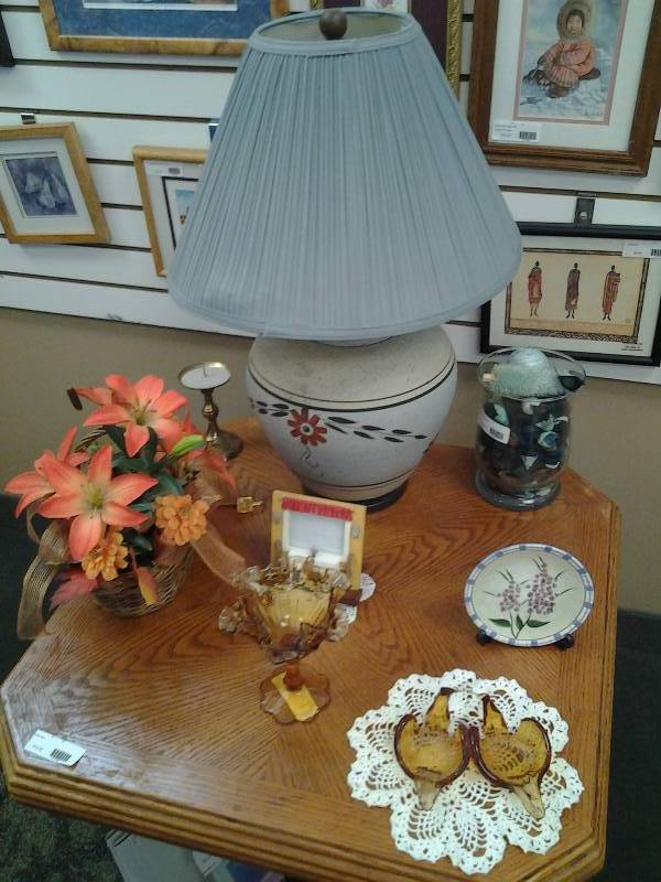 22 Inch Pottery Lamp With Shade, Amber Glass, Centerpieces