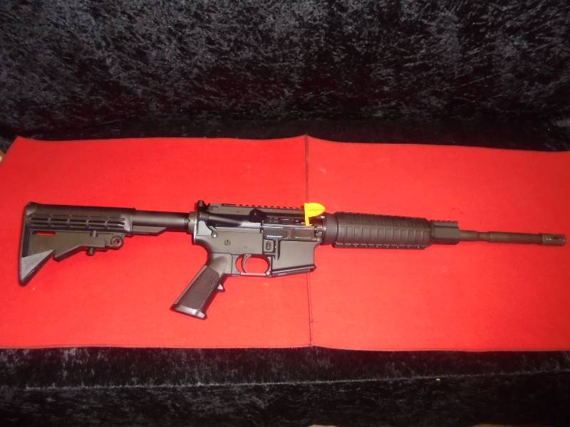 lot 2 image: Anderson Manufacturing AM15 M4, 6 Position Butt Stock, Scope Rails