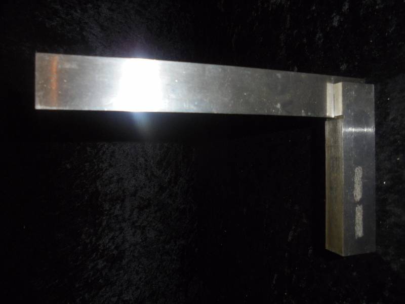 lot 22 image: Machinist Tool - Square