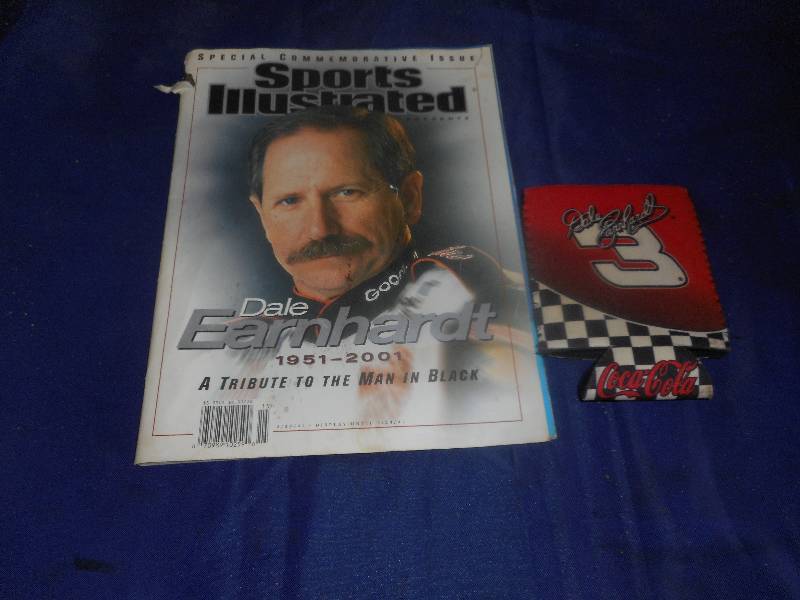 DALE EARNHART CUP HOLDER AND SPORTS ILLASRATED
