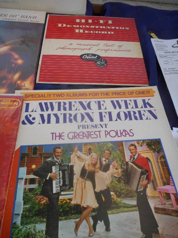 5 COLLECTIBLE RECORDS
