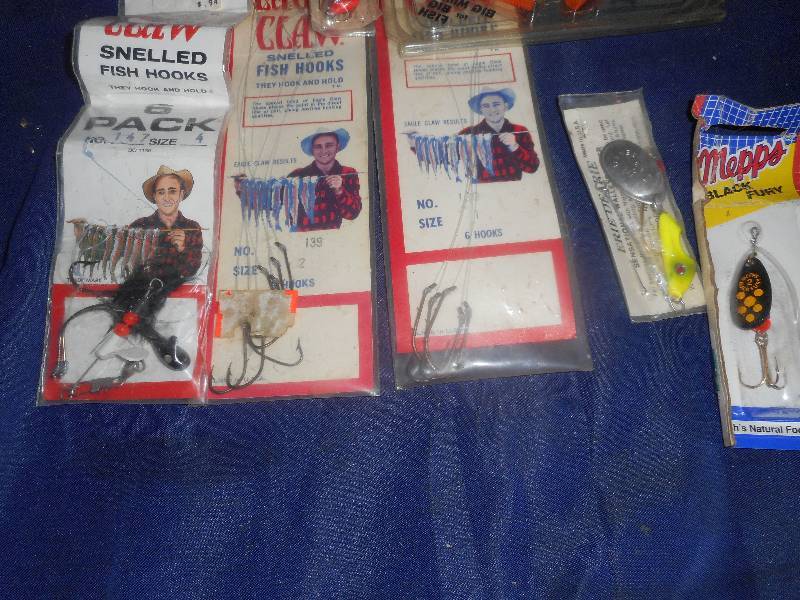 FISHING HOOKS .ZEBCO SCALE AND BOOIY
