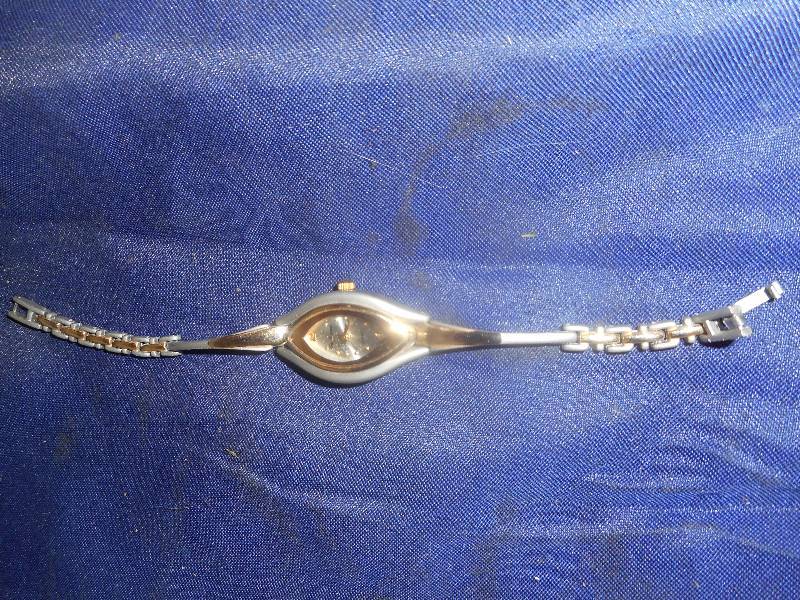 LADYS QUARTZ WATCH