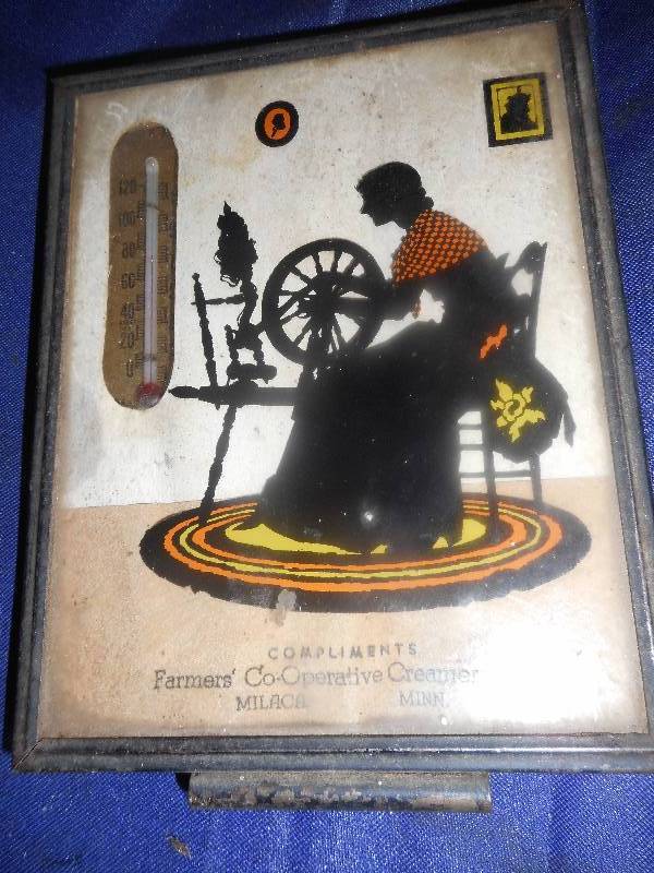 ANTIQUE FARMERS COPPERATIVE THERMOMETER