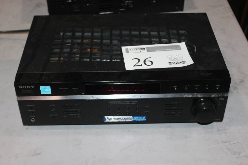 lot 26 image: Sony FM StereoFM-AM Receiver