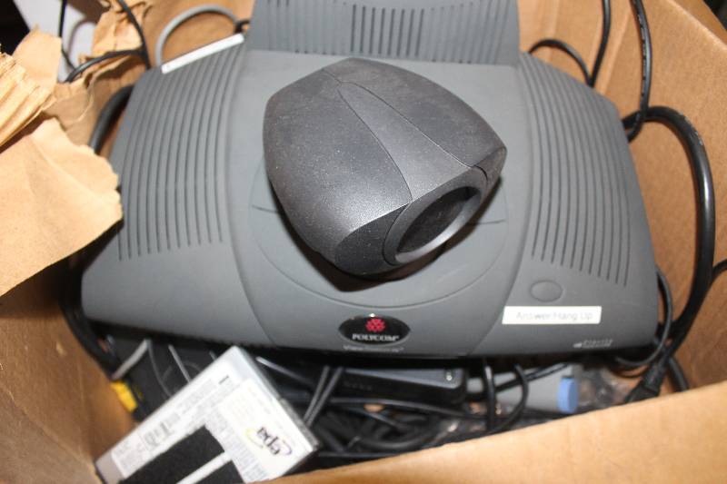 lot 44 image: Polycom ViewStation FX Projector & Cables