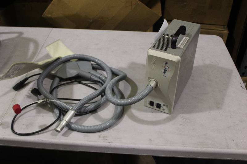 lot 75 image: Wallaby 3 Vacuum w Extra Attachment