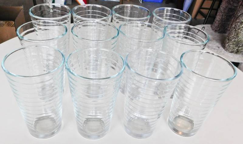 12 drinking glasses