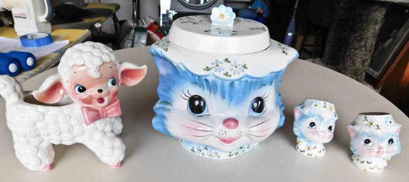 Vintage Napco lefton items