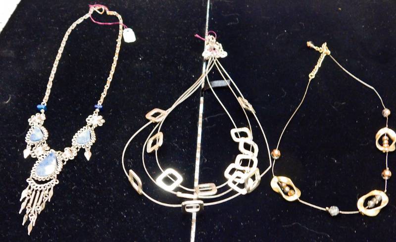 3 silvertone necklace lot