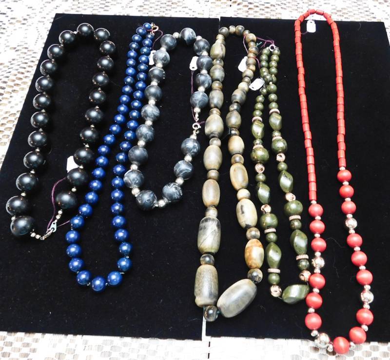 6 beaded necklace lot