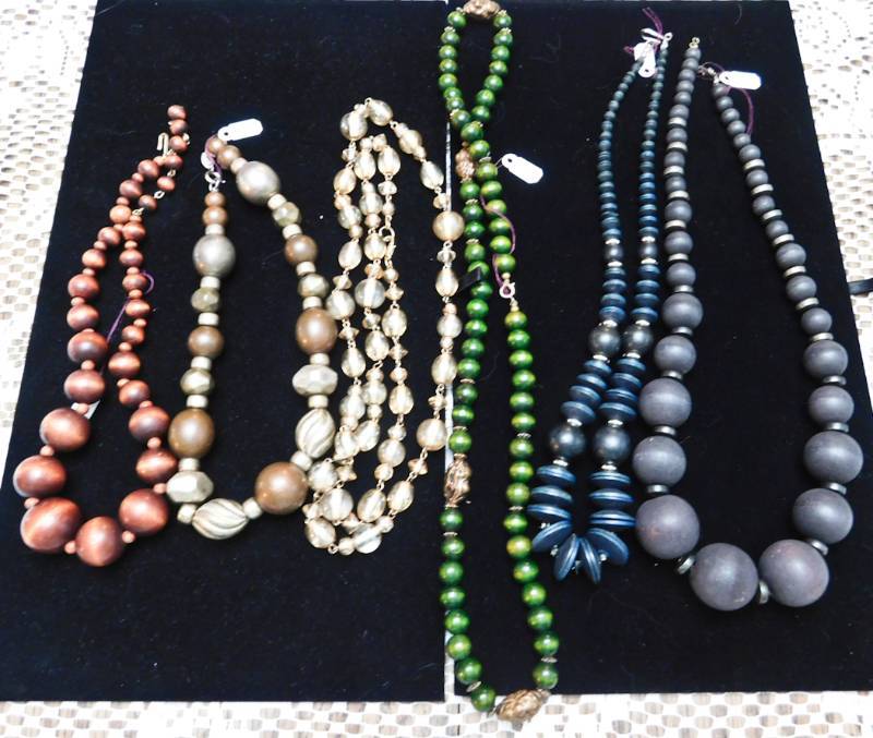6 beaded necklace lot