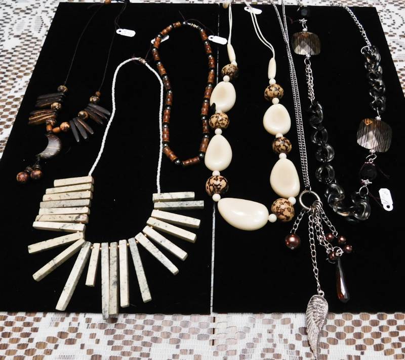 6 beaded necklace lot more chunky style