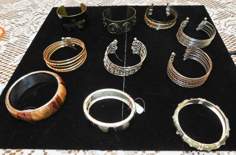 10 cuff type bracelets