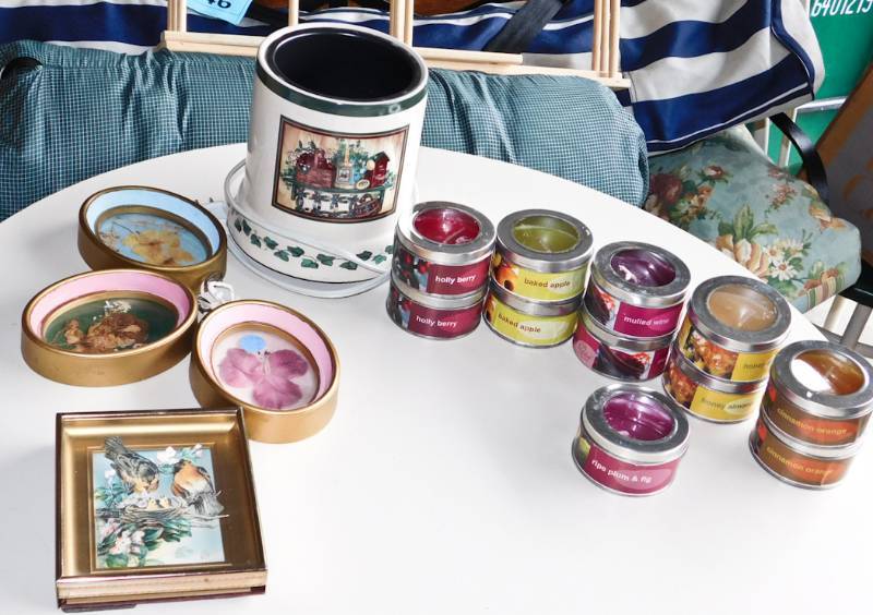 candle items and dcor items
