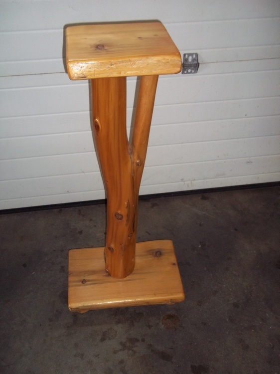 36&quot; tall Plant stand Advanced Sales Consignment Auction