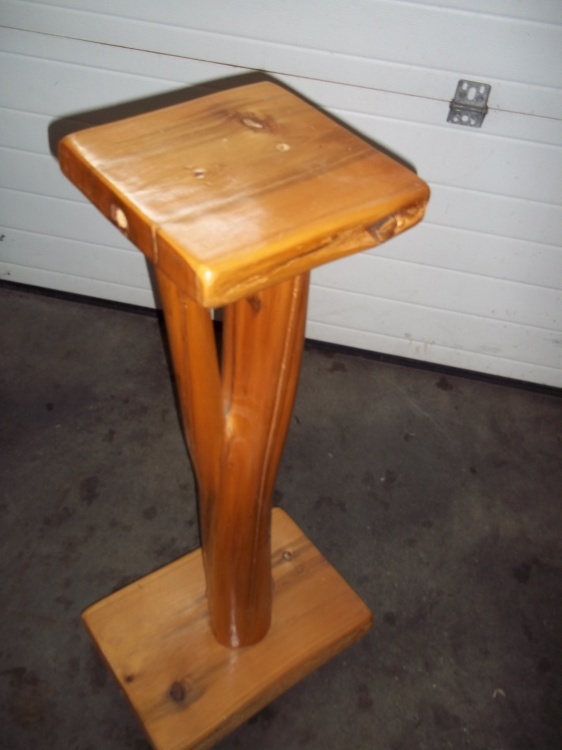 36&quot; tall Plant stand Advanced Sales Consignment Auction