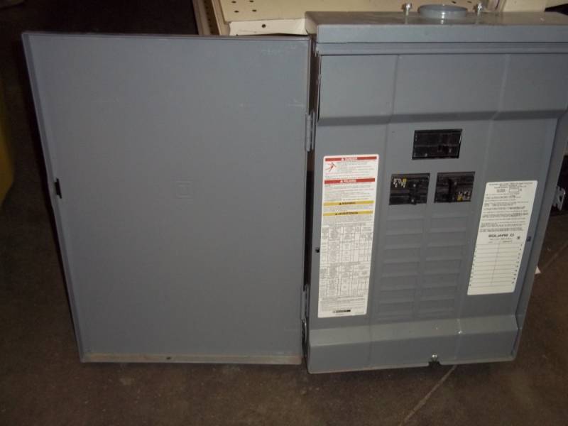 100 amp square D Breaker Box