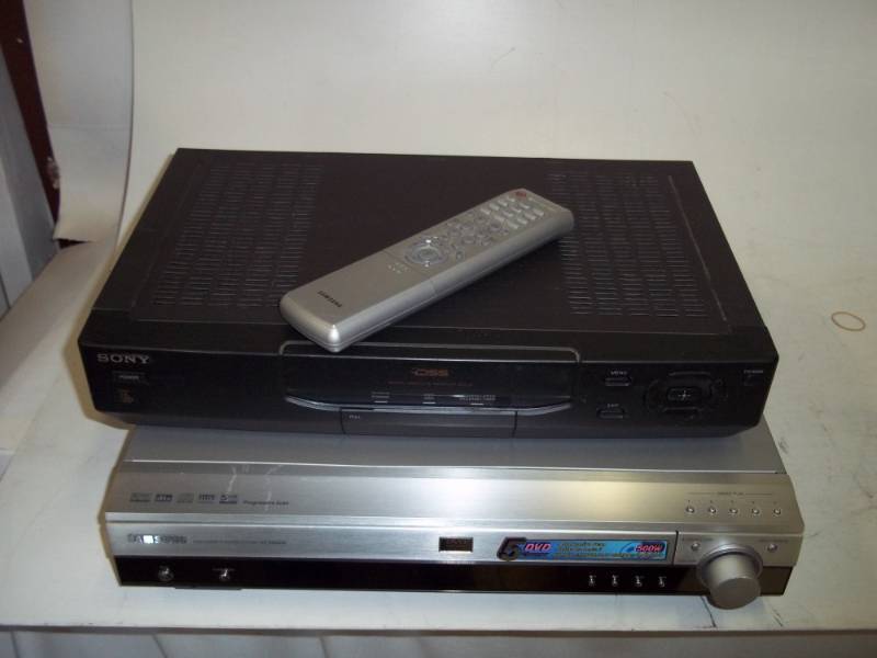 Samsung DVD Home Theater System HT-DB600 with Sony Dss Receiver