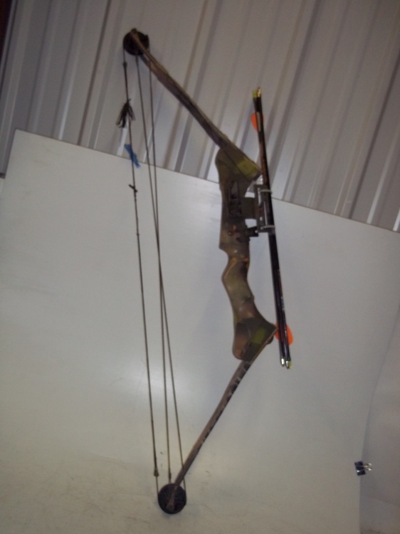 50# Right Hand Compound Bow with arrows