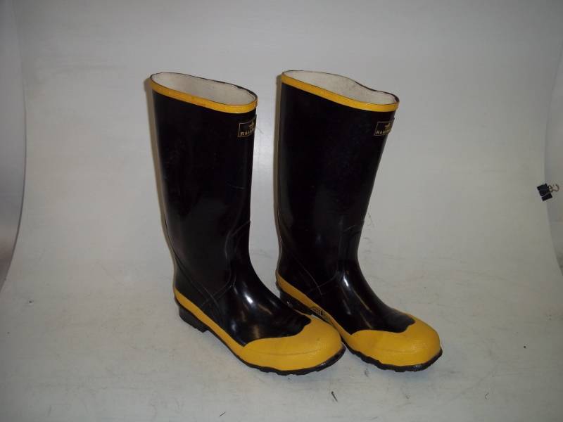 Size 12  Rubber Boots