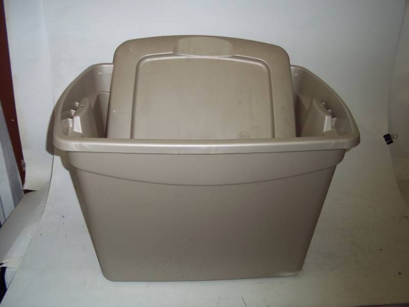 18 gallon storage bin