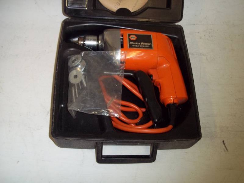 Black N Decker Drill with case
