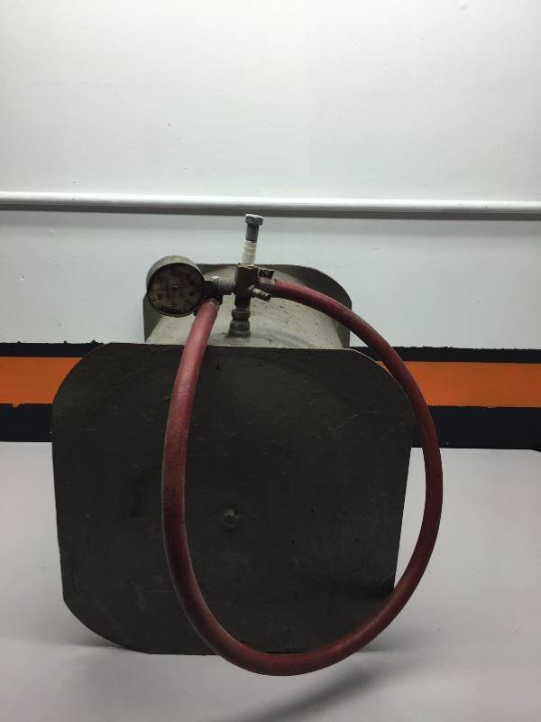 lot 4 image: AIR TANK, HOLDS AIR
