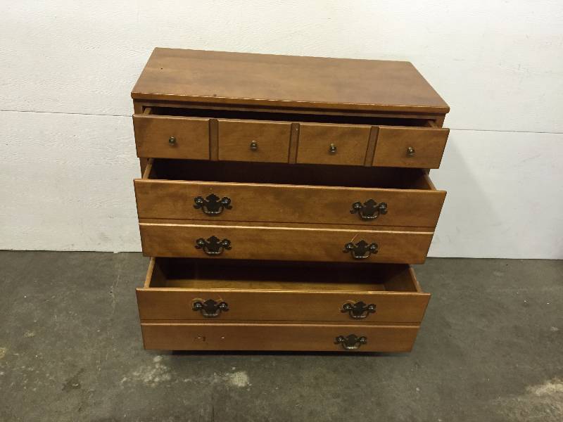 lot 20 image: ETHAN ALLEN SOLID MAPLE AND BIRCH DRESSER 30X30X14 DEEP