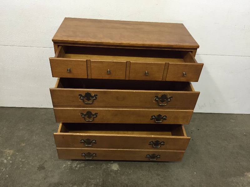 lot 21 image: ETHAN ALLEN SOLID MAPLE AND BIRCH DRESSER 30X30X14 DEEP