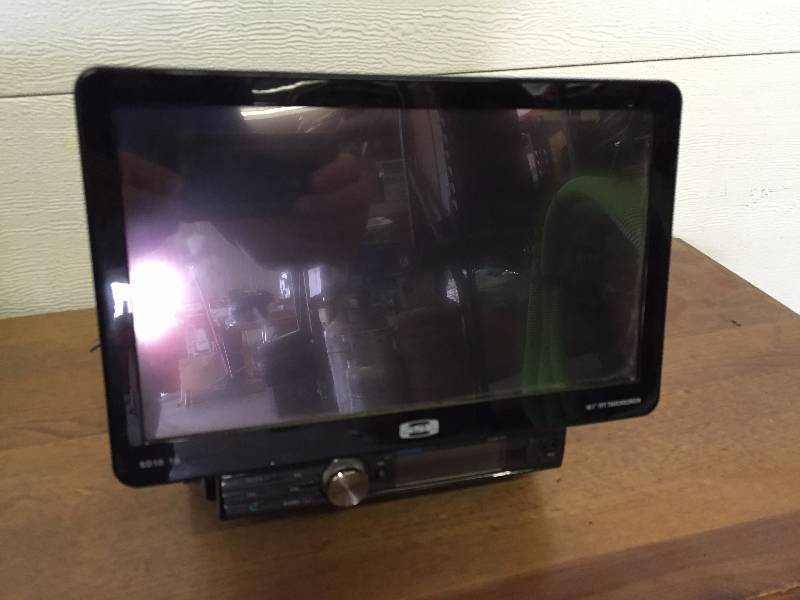 lot 48 image: CAR AUDIO SSLAMFMMP3BLUE TOOTH TOUCH SCREEN, METAL GARBAGE CAN
