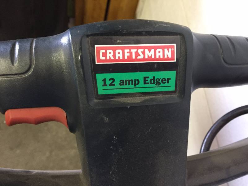 lot 49 image: MINI BOBCAT TIRE AND RIM, 5.70-12, CRAFTMAN 12 MAP EDGER MODEL 900