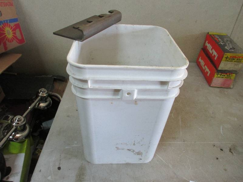 Pallet Rack Brackets
