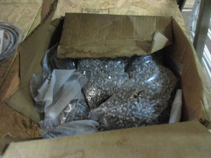 Cap Screws & Nuts