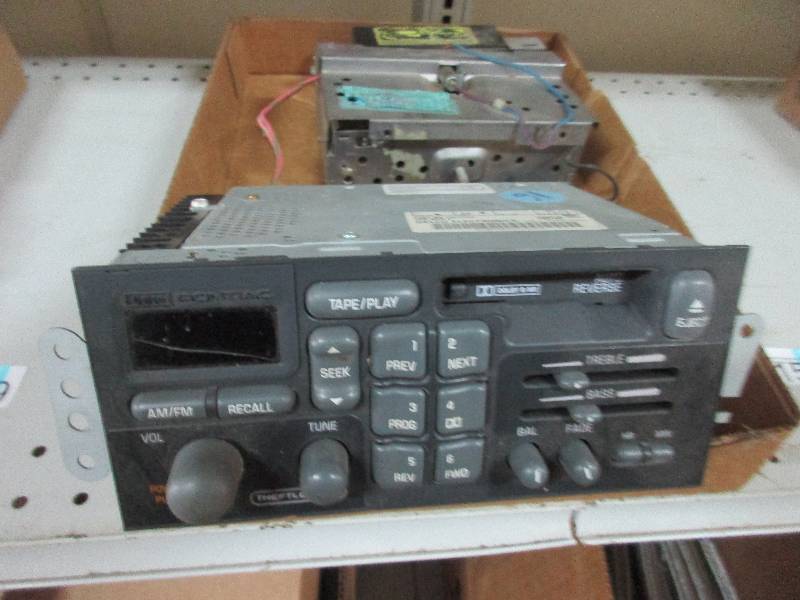 2 radios