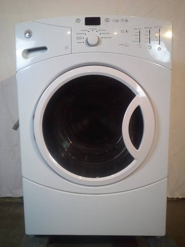 lot 10 image: GE Washer