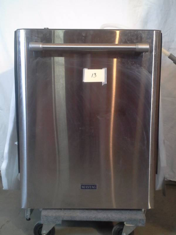 lot 13 image: Maytag Diswasher