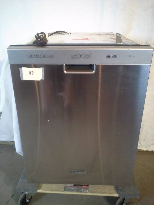 lot 47 image: KitchenAid Dishwasher