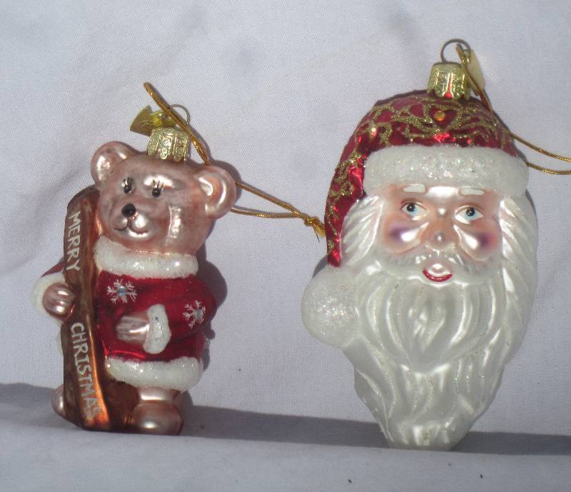 lot 438 image: New Christmas Ornaments
