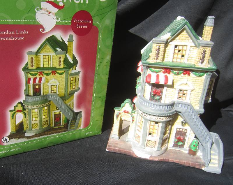 lot 506 image: Santas Workbench London Links Townehouse Christmas House with Box - Collectible Victorian Series